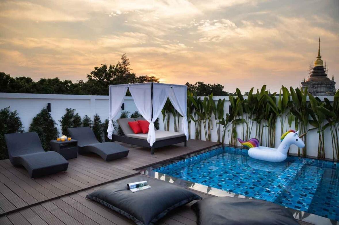 Beautiful 6 Bedroom Home With Pool - Chiang Mai
