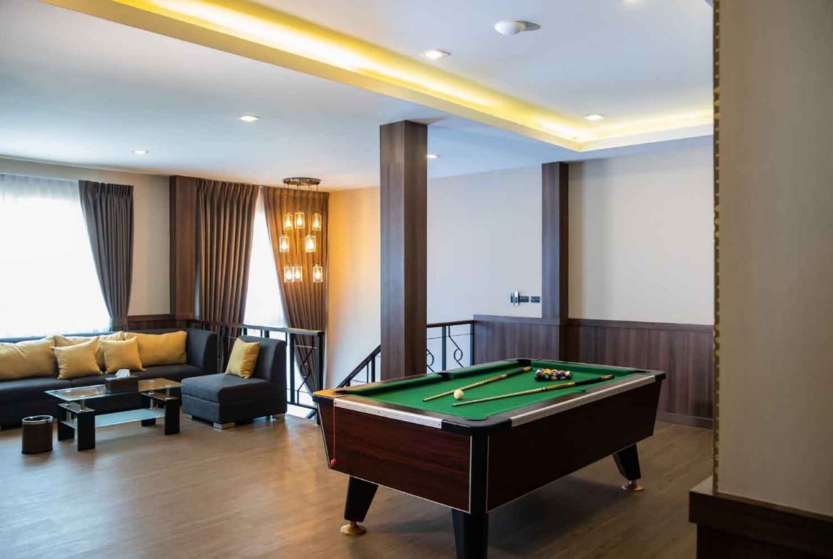 Beautiful 6 Bedroom Home With Pool - Chiang Mai
