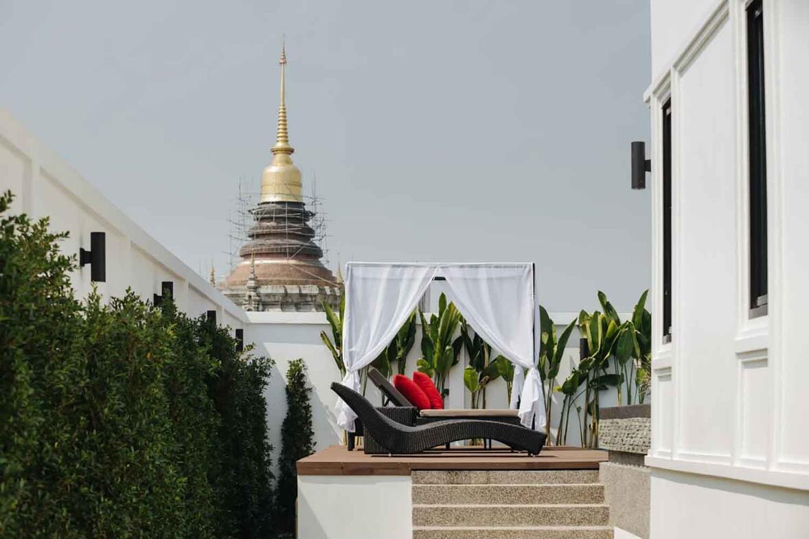 Beautiful 6 Bedroom Home With Pool - Chiang Mai