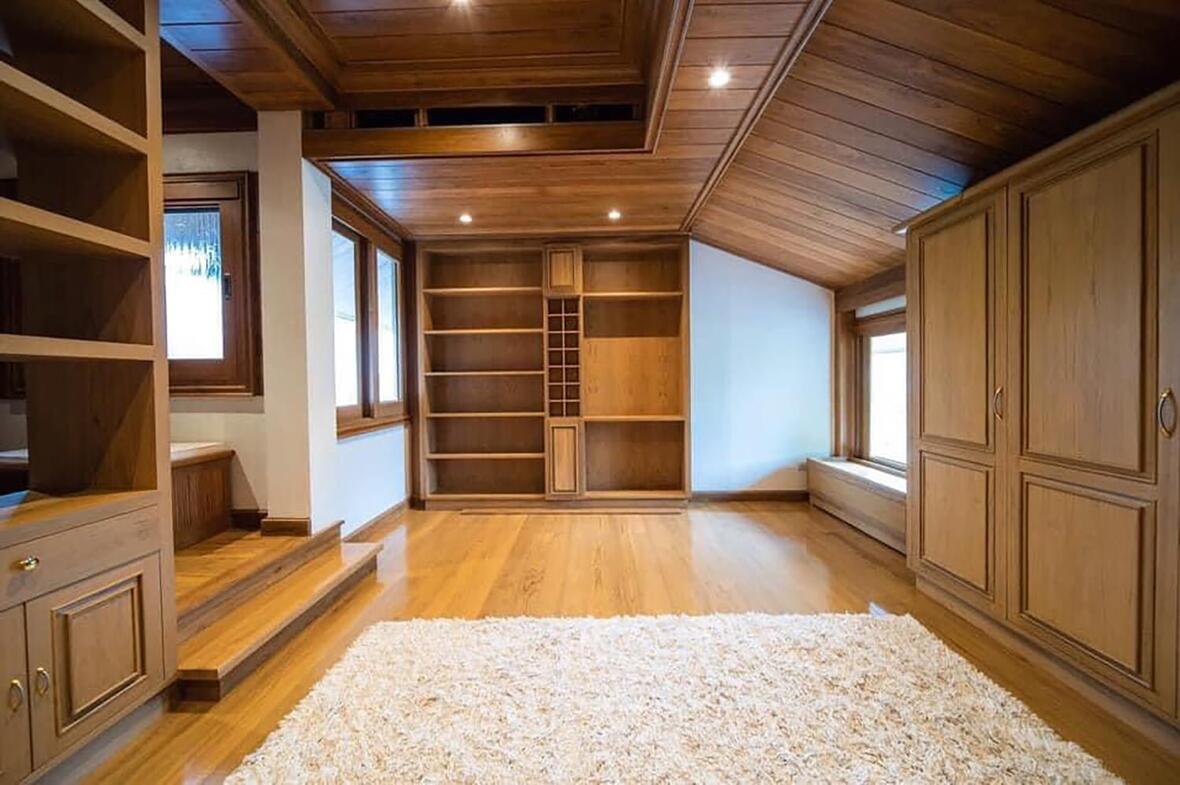 Contemporary Thai Teak House