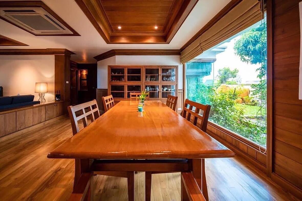 Contemporary Thai Teak House