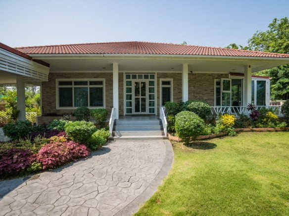 Exceptional Bungalow With Charming Garden, San Pak Waan