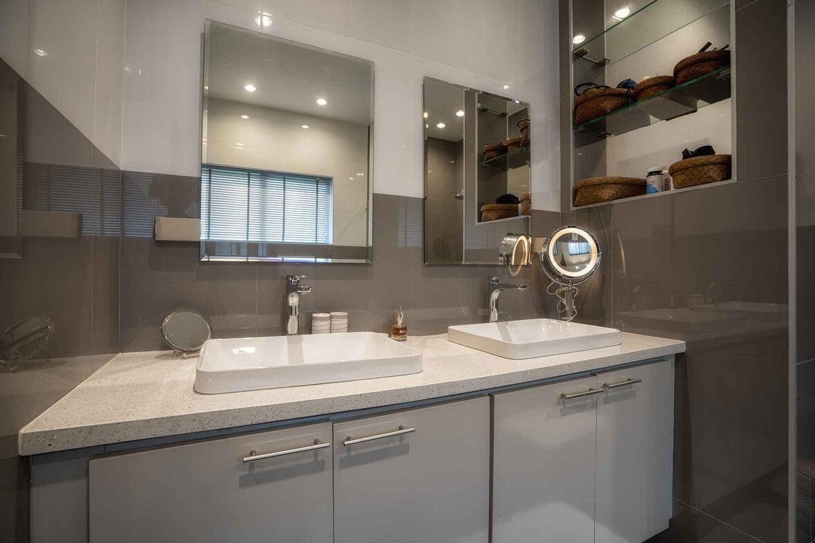 Exceptional Modern Home, Samoeng