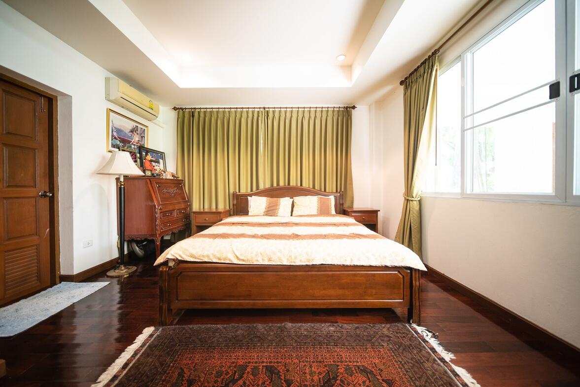 Lana Pinery, Large Family Home, Chiang Mai