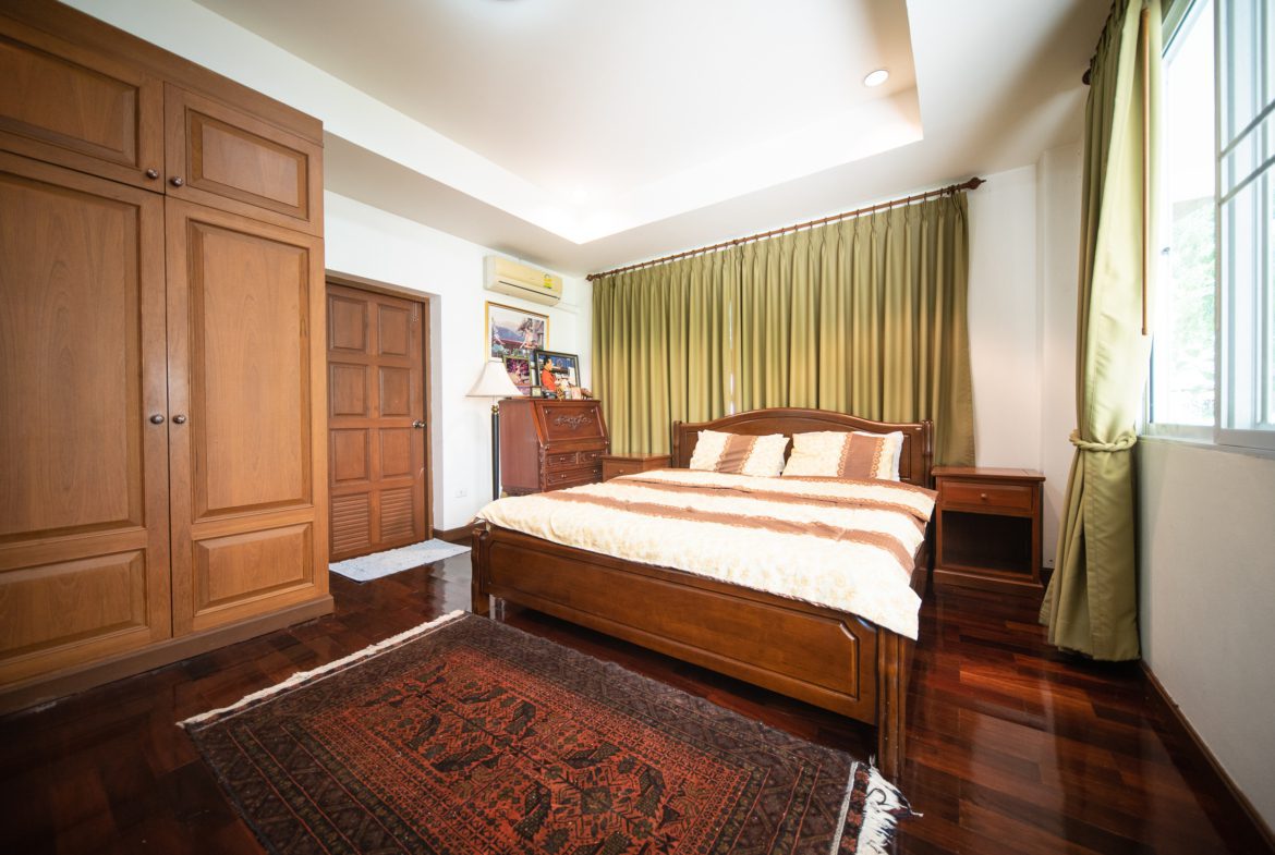 Lana Pinery, Large Family Home, Chiang Mai