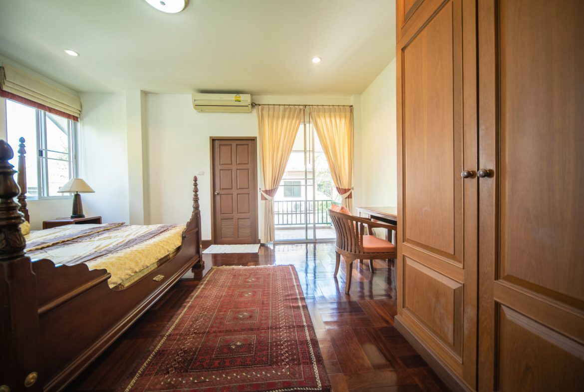 Lana Pinery, Large Family Home, Chiang Mai