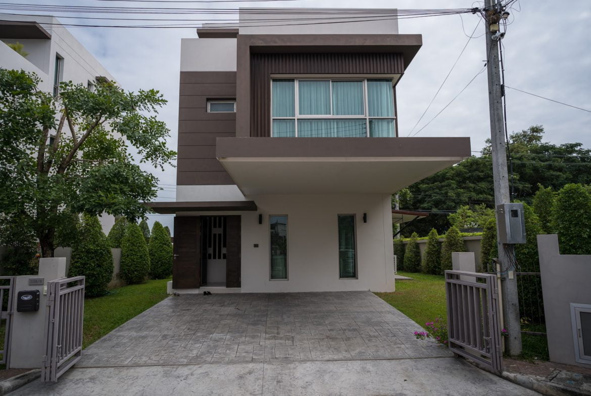 Modern, 3 Bedroom House - Chiang Mai