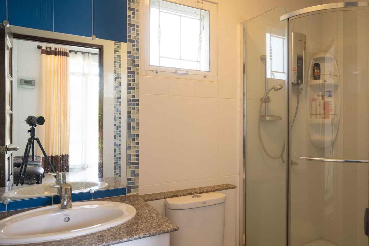 Sanpakwan 4 Bedroom Bunaglow