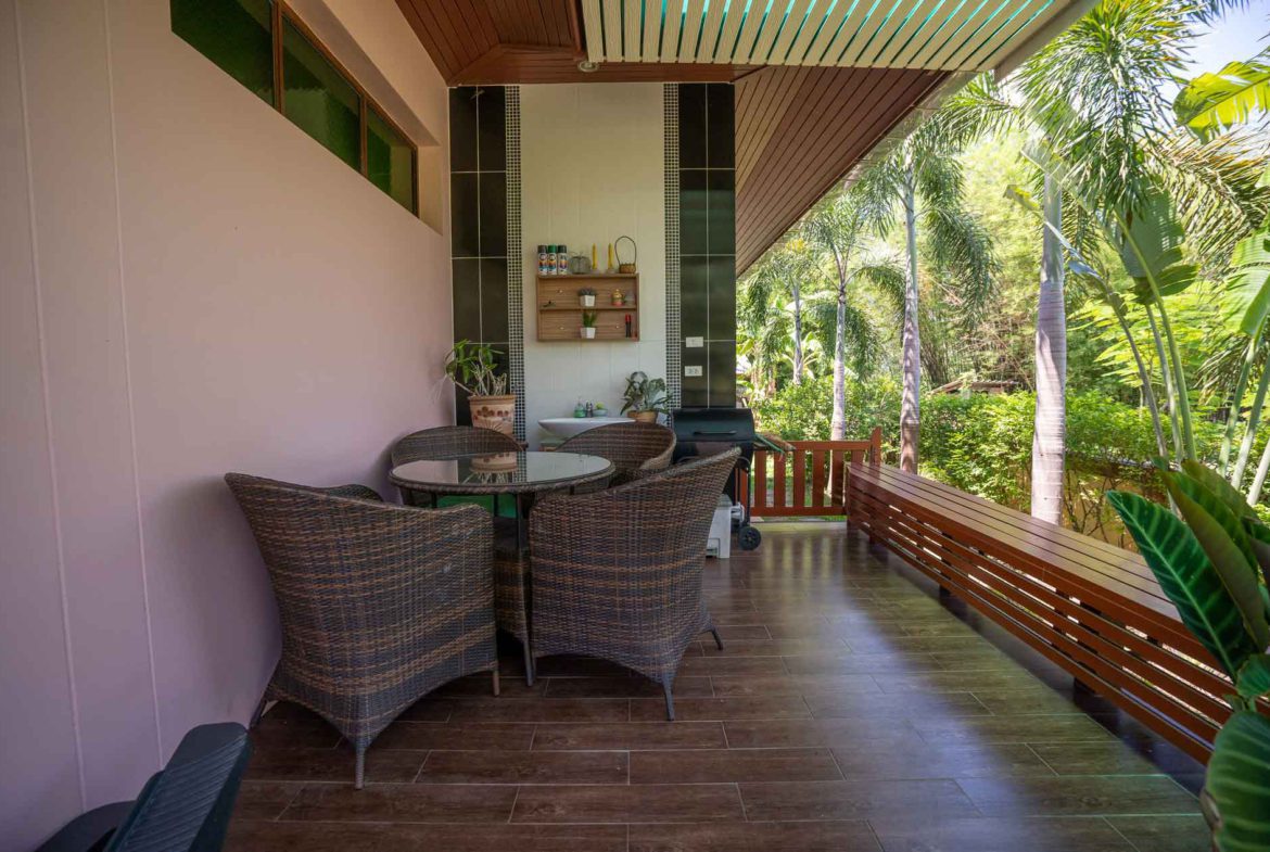 Sanpakwan 4 Bedroom Bunaglow