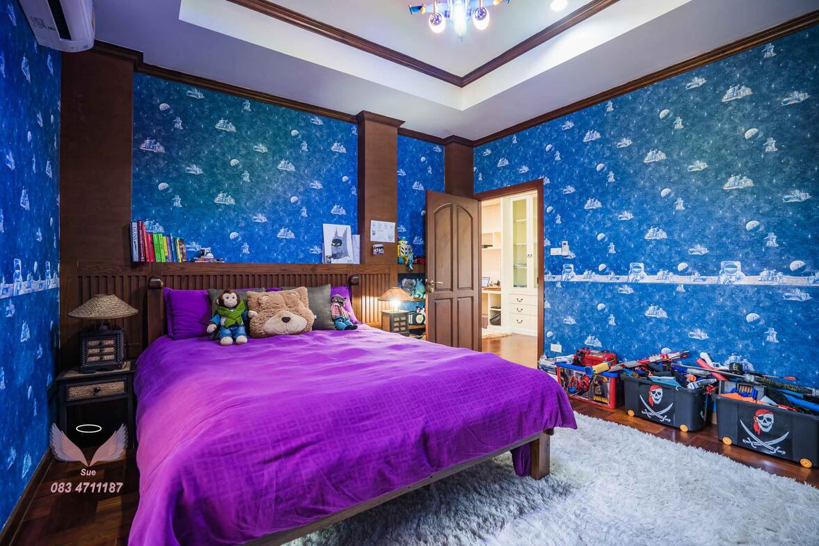 Beautiful 4 Bedroom Luxury Family Home - Chiang Mai