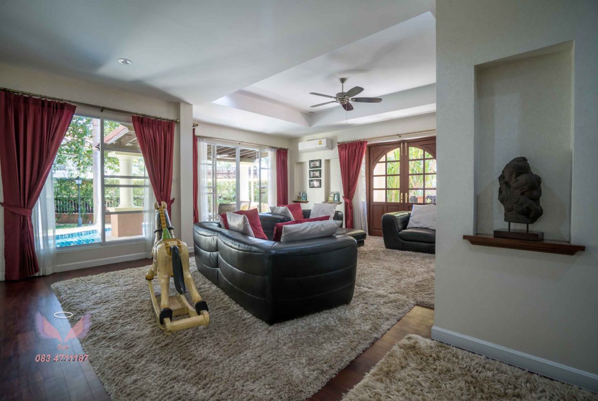 Beautiful 4 Bedroom Luxury Family Home - Chiang Mai