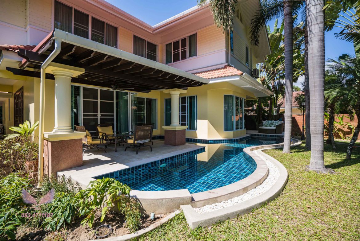 Beautiful 4 Bedroom Luxury Family Home - Chiang Mai
