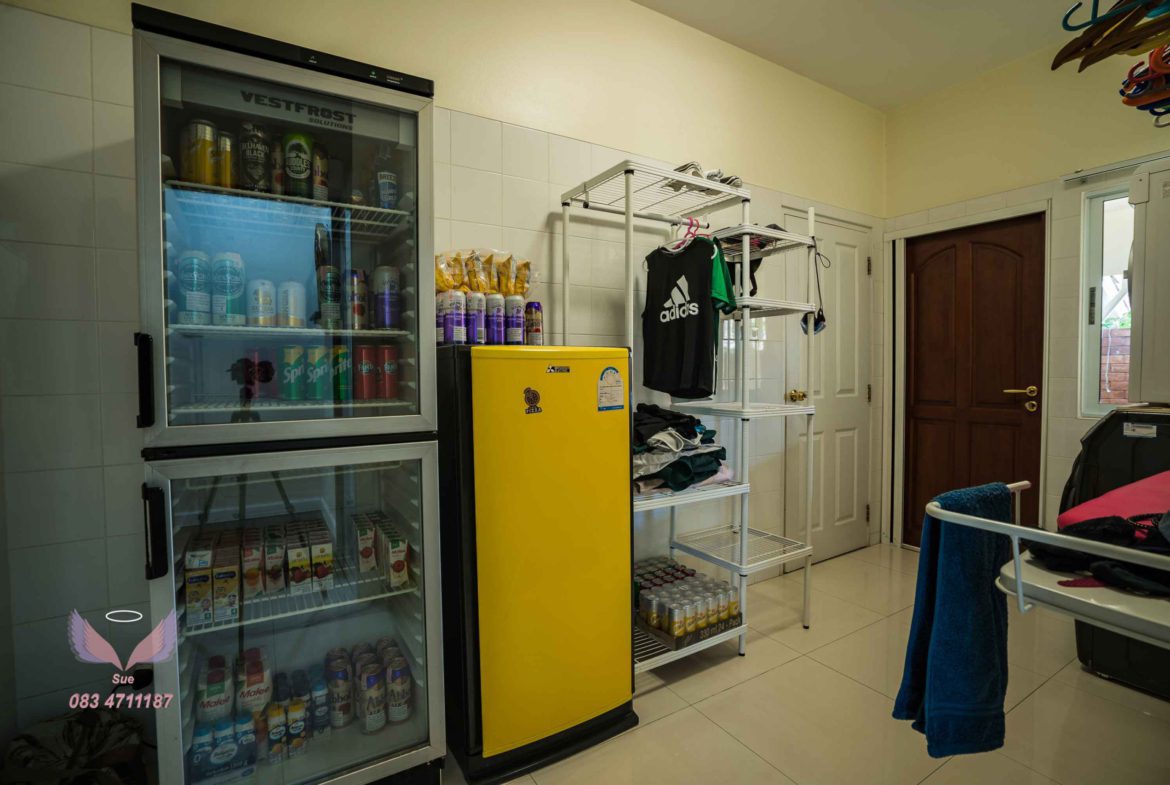 Beautiful 4 Bedroom Luxury Family Home - Chiang Mai