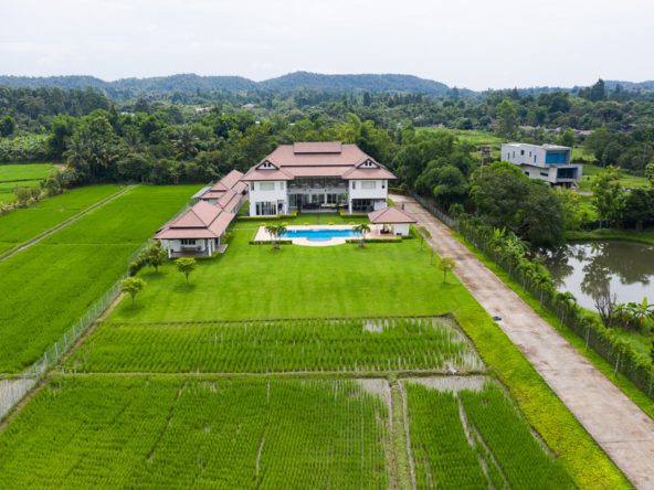 Mae Rim Luxury Villa For Sale