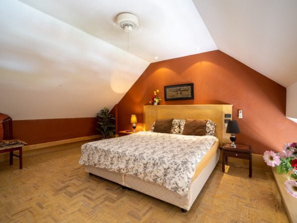 Fantastic Value Penthouse, Stunning Views, Ready To Renovate