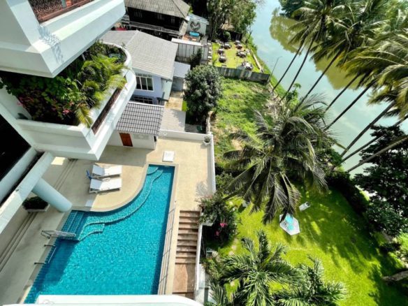 Stunning View 3 Bedrooms Condo Large Scale located in Fa Ham