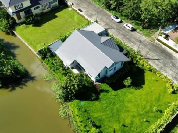 New built single storey Lake side house for sale with greenery view, located in community gate in Doi Saket area
