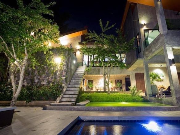 Beautiful Modern Balinese Pool Villa surrouded by rice paddies